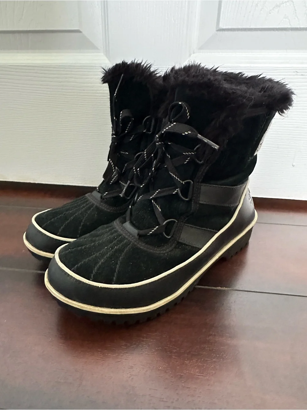 Size 9 Sorel Women’s Winter Carnival Faux Fur Waterproof Snow Boots Black - Picture 5 of 10